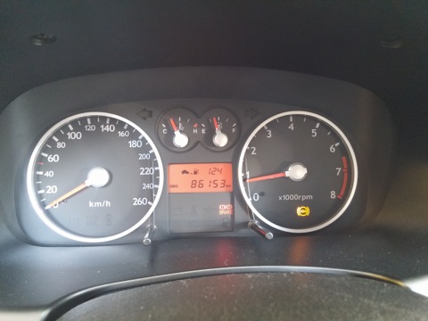 hyundai matrix горит лампочка brake