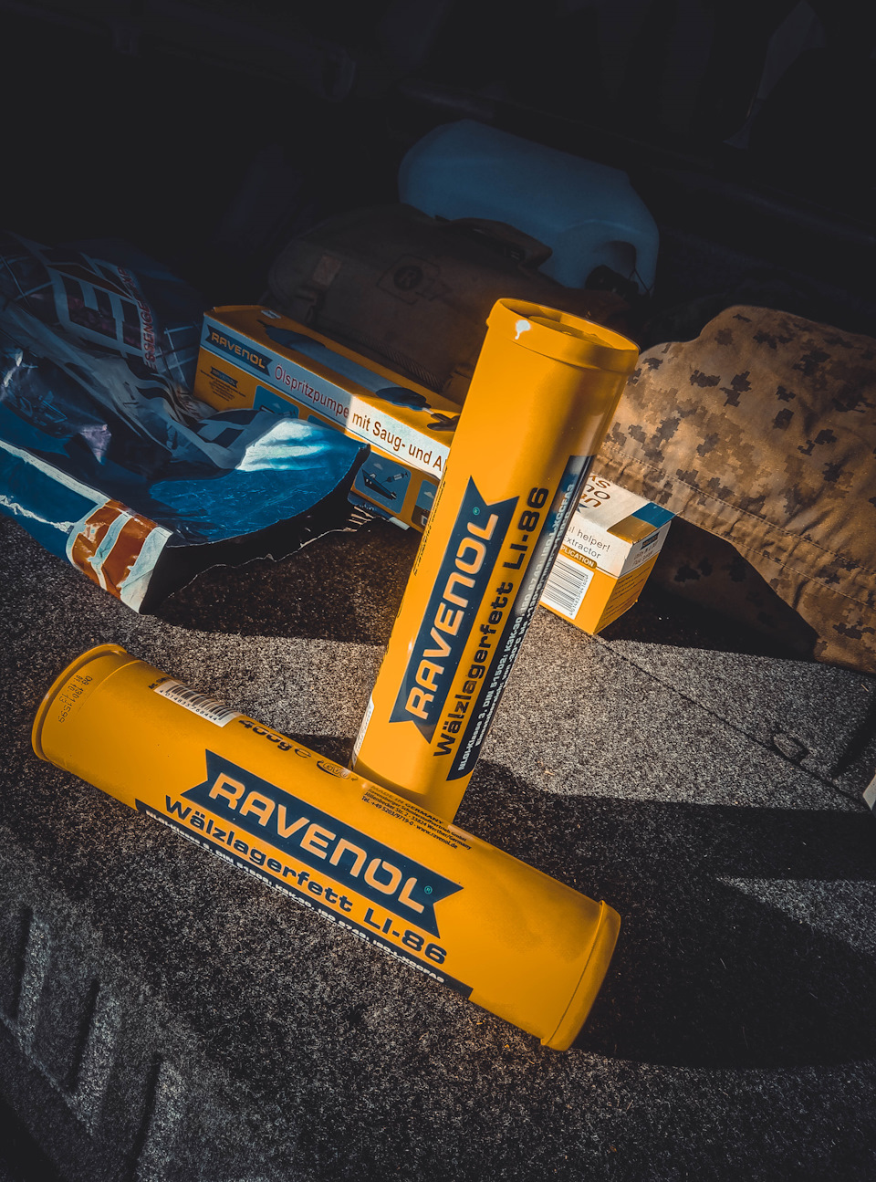 RAVENOL Wälzlagerfett LI 86 – универсальная водостойкая пластичная смазка. — Mitsubishi Montero Sport (1G)