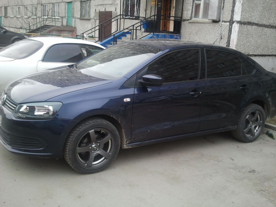 VW Polo тонированный