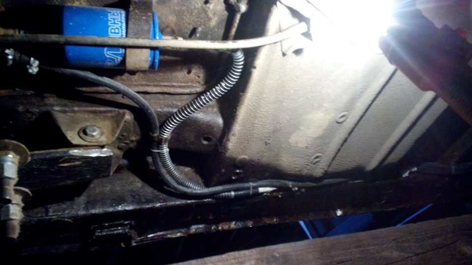 Замена топливных трубок на топливные шланги — DRIVE2