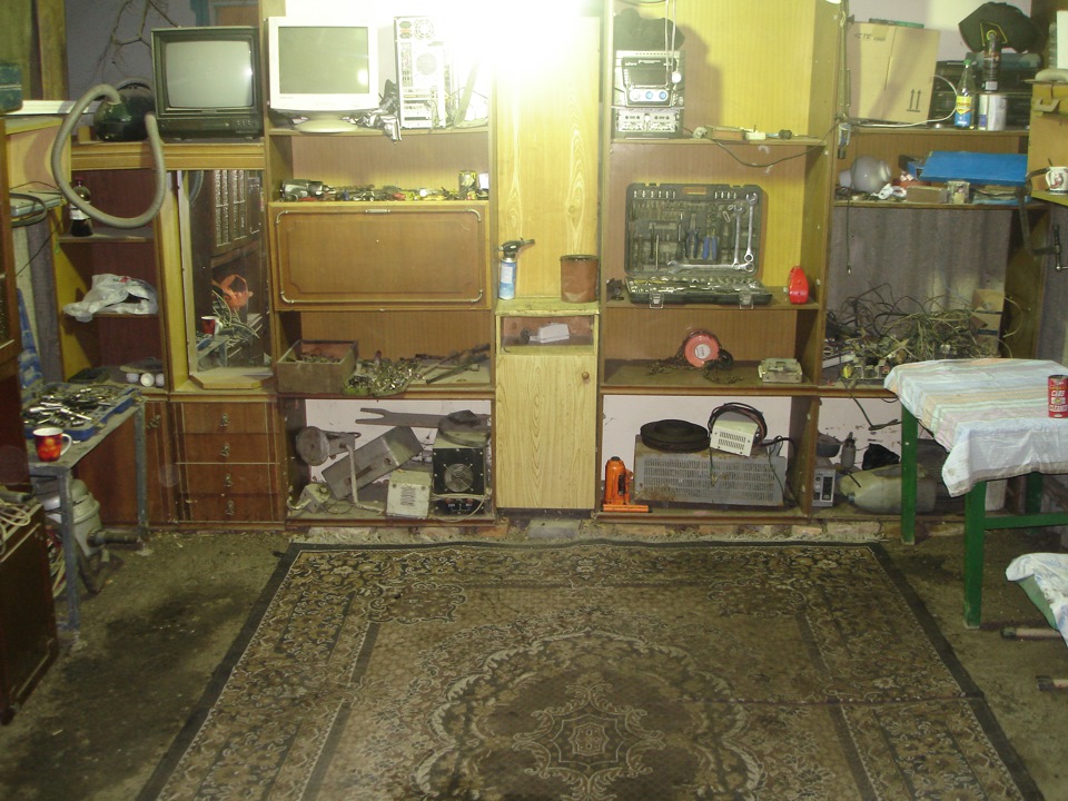 Вот в такой тёплой и домашней обстановке я работал. — Mitsubishi Sigma