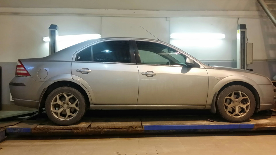 Клиренс — Ford Mondeo III, 2 л, 2006 года | наблюдение | DRIVE2