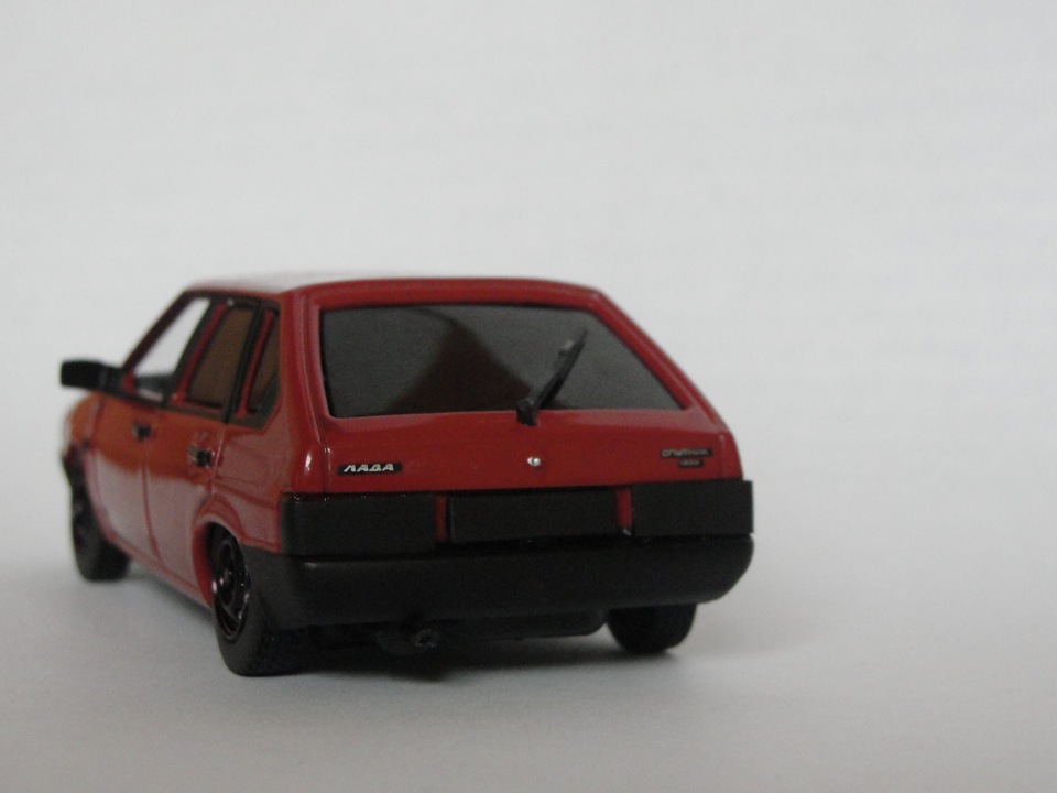 Ваз 2109 samara. Игрушка девятка. Игрушка девятка. Ваз 2108 lada samara 1/43. Машинка девятка игрушка.
