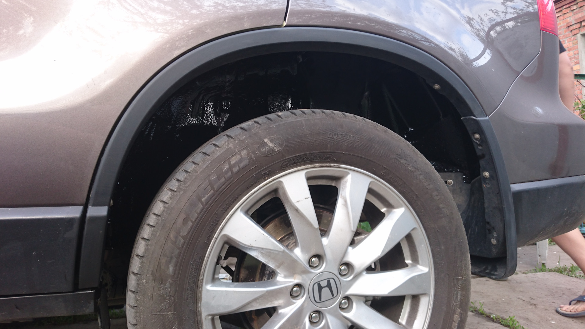 Антикоррозионная обработка арок задних колес CR-V — Honda CR-V (RE), 2 ...