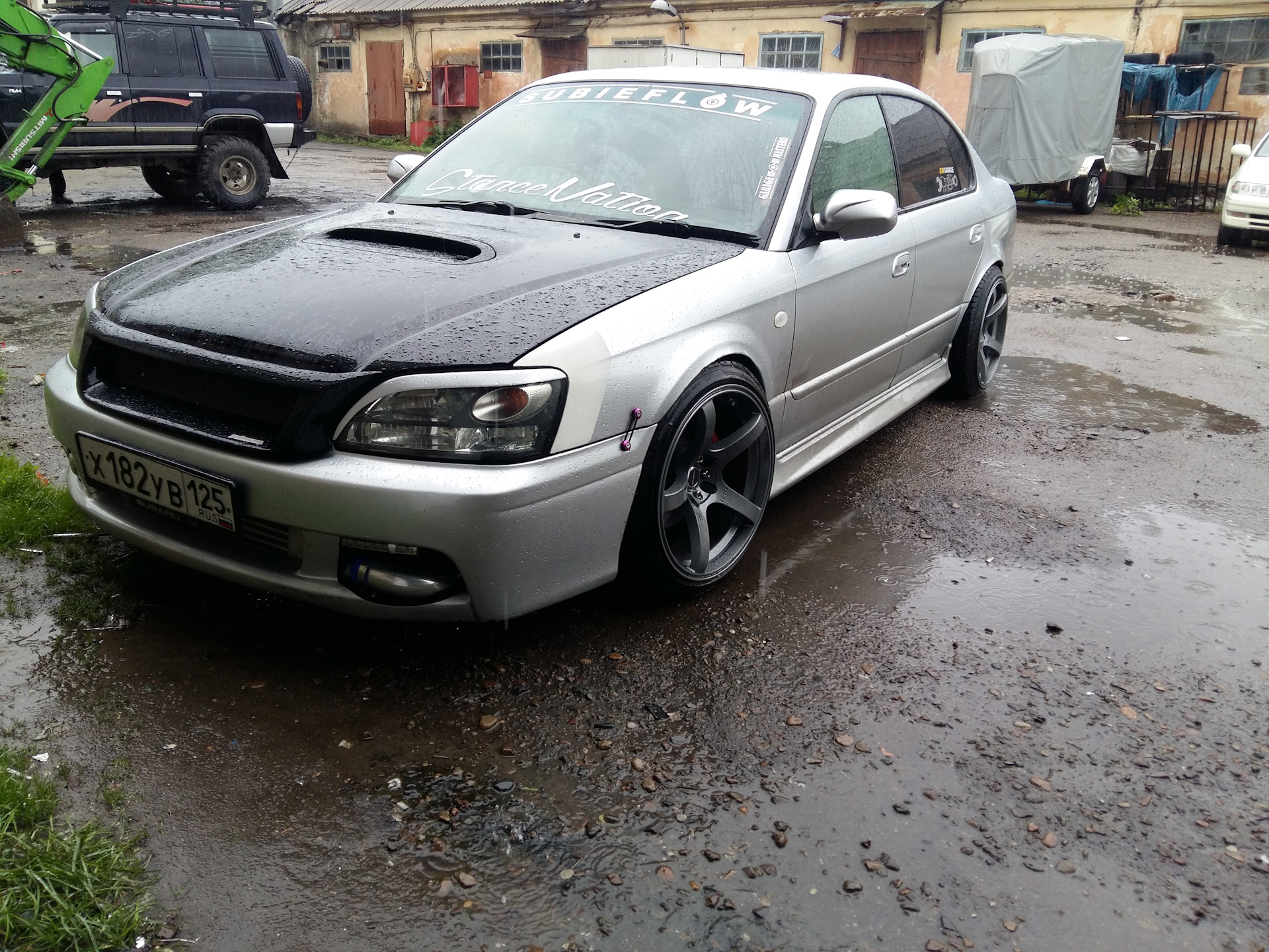 B 4 b 18. Subaru Legacy b4 2002. PRODRIVE GC-05f Subaru. Субару б4 rays. Диски на Subaru Legacy b4.