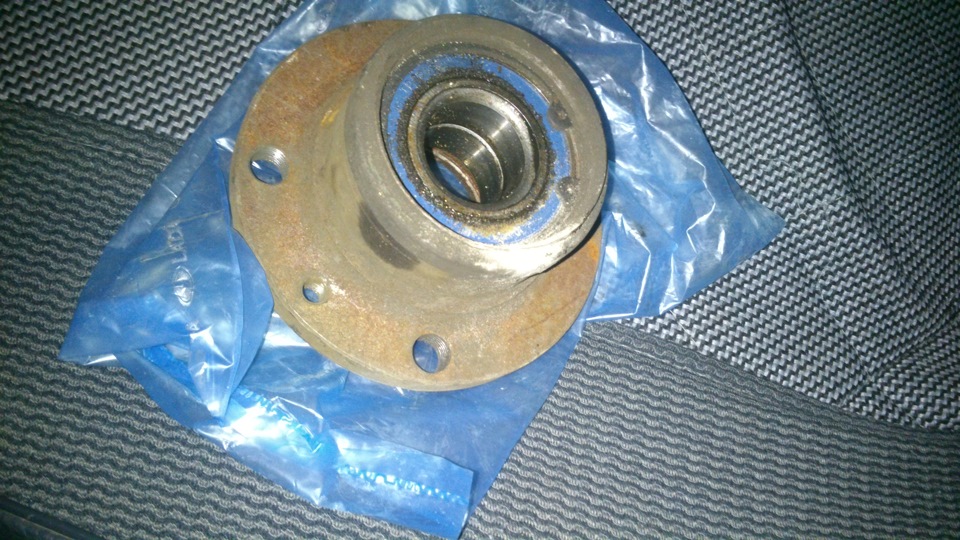 ступица — LADA 21104, 1,5 л., 2001 года | запчасти | DRIVE2