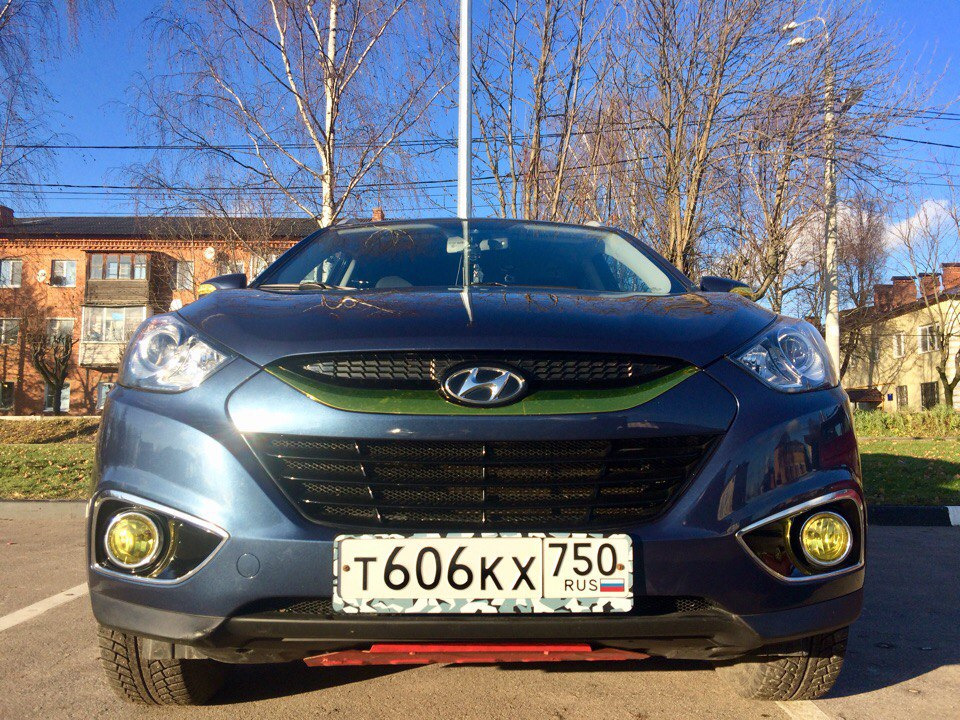 Заглушка на кронштейн крепления сидения. — Hyundai ix35, 2 л, 2010 года ...