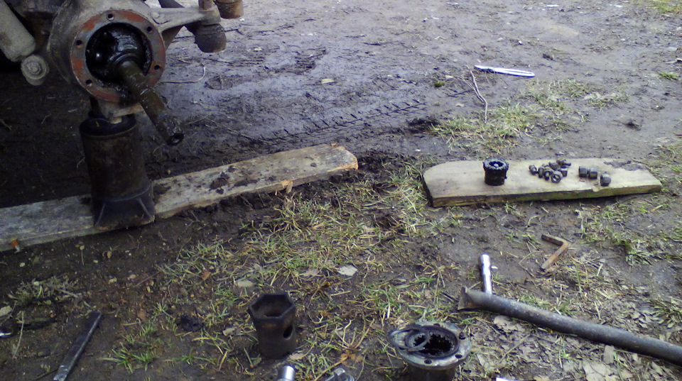 Замена наружного ступичного подшипника — УАЗ 31514, 2,4 л, 1996 года ...