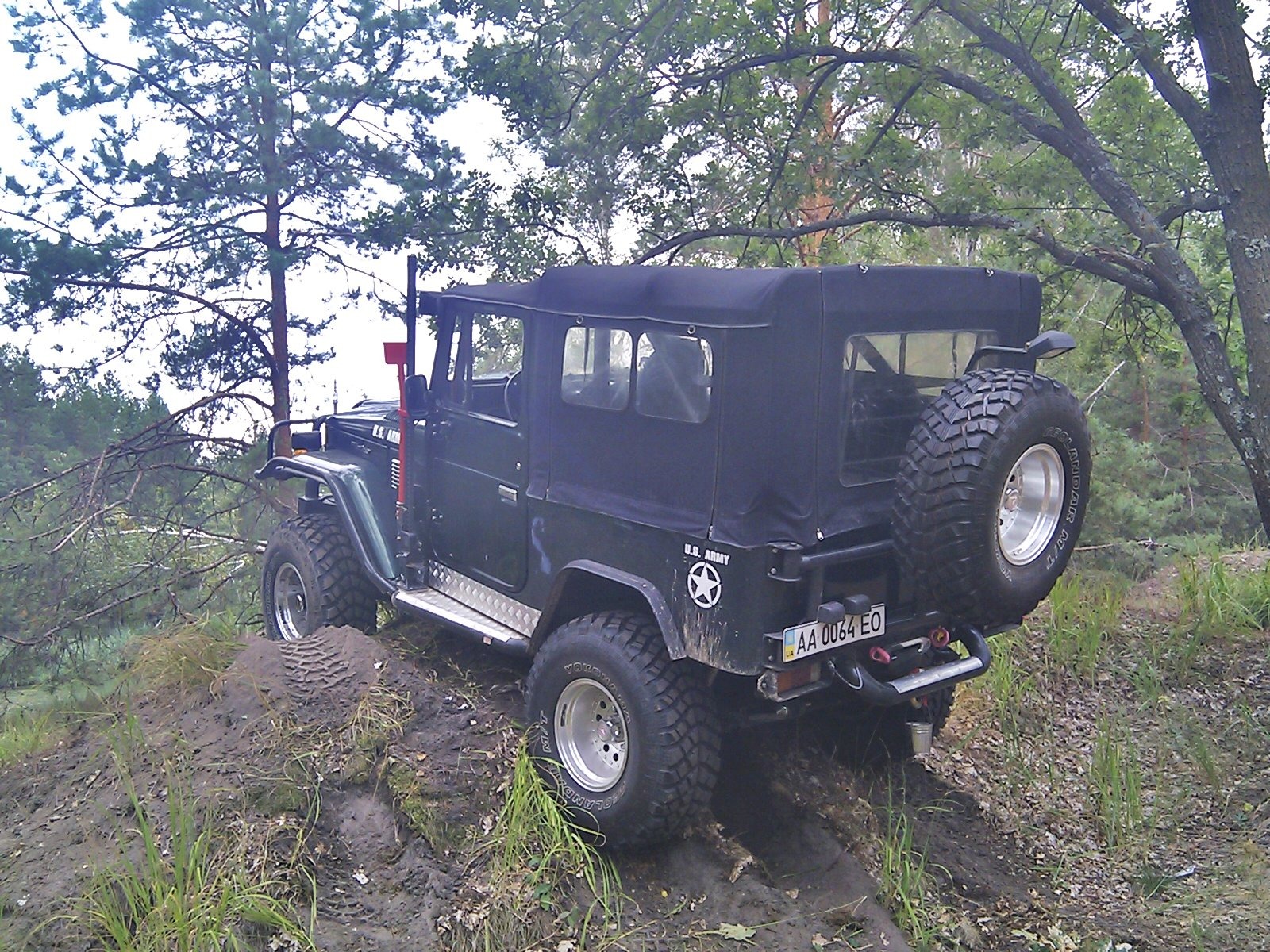     Toyota Land Cruiser 34 1983 