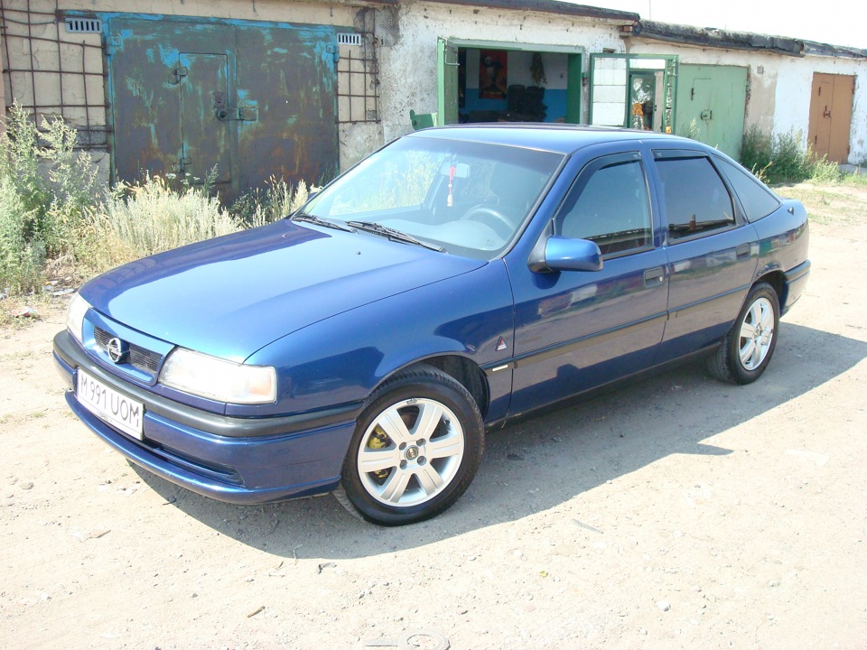 Опель вектра б 1.8 купить. Opel Vectra 1995 1.8. Опель Вектра 95 года. Опель Вектра а 1.6 1989. Опель Вектра б 1.8 1995.
