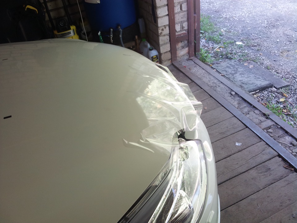 Оклейка капота защитной пленкой — Ford Focus III ST, 2 л, 2012 года ...