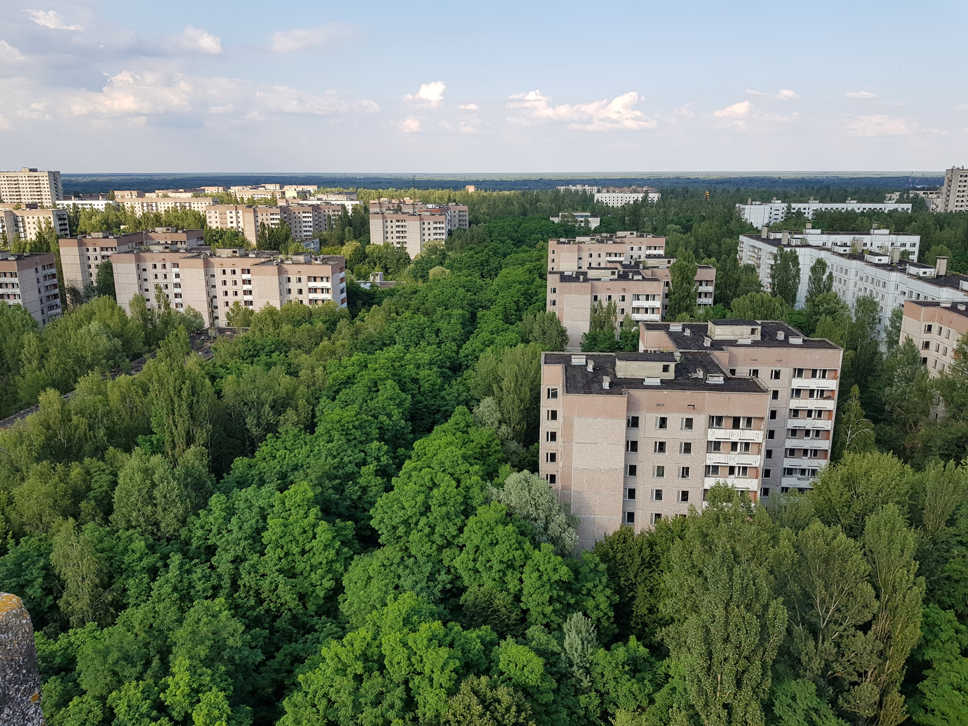 Город припять 2. Припять. Припять улица спортивная. Припять спортивная 10. Чернобыль.