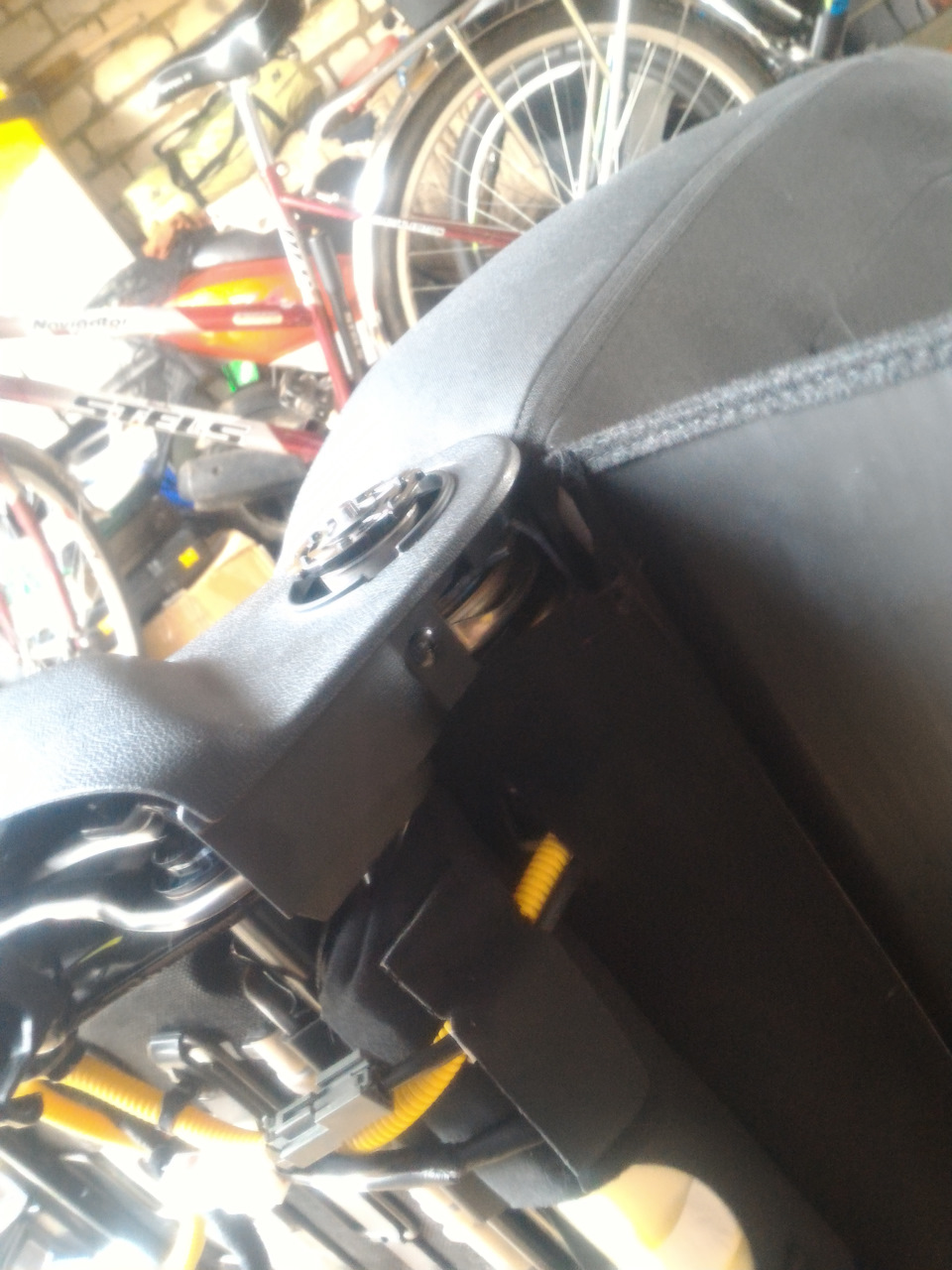 Как одеть чехлы на киа спортейдж 4