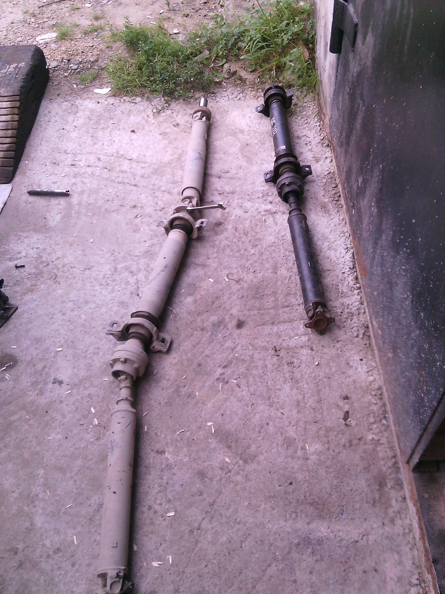 Карданный вал тойота королла ае114. Кардан кариб. Кардан спринтер 2008. Подстаканники кариб ае 95. Карданный вал тойота королла ае114.