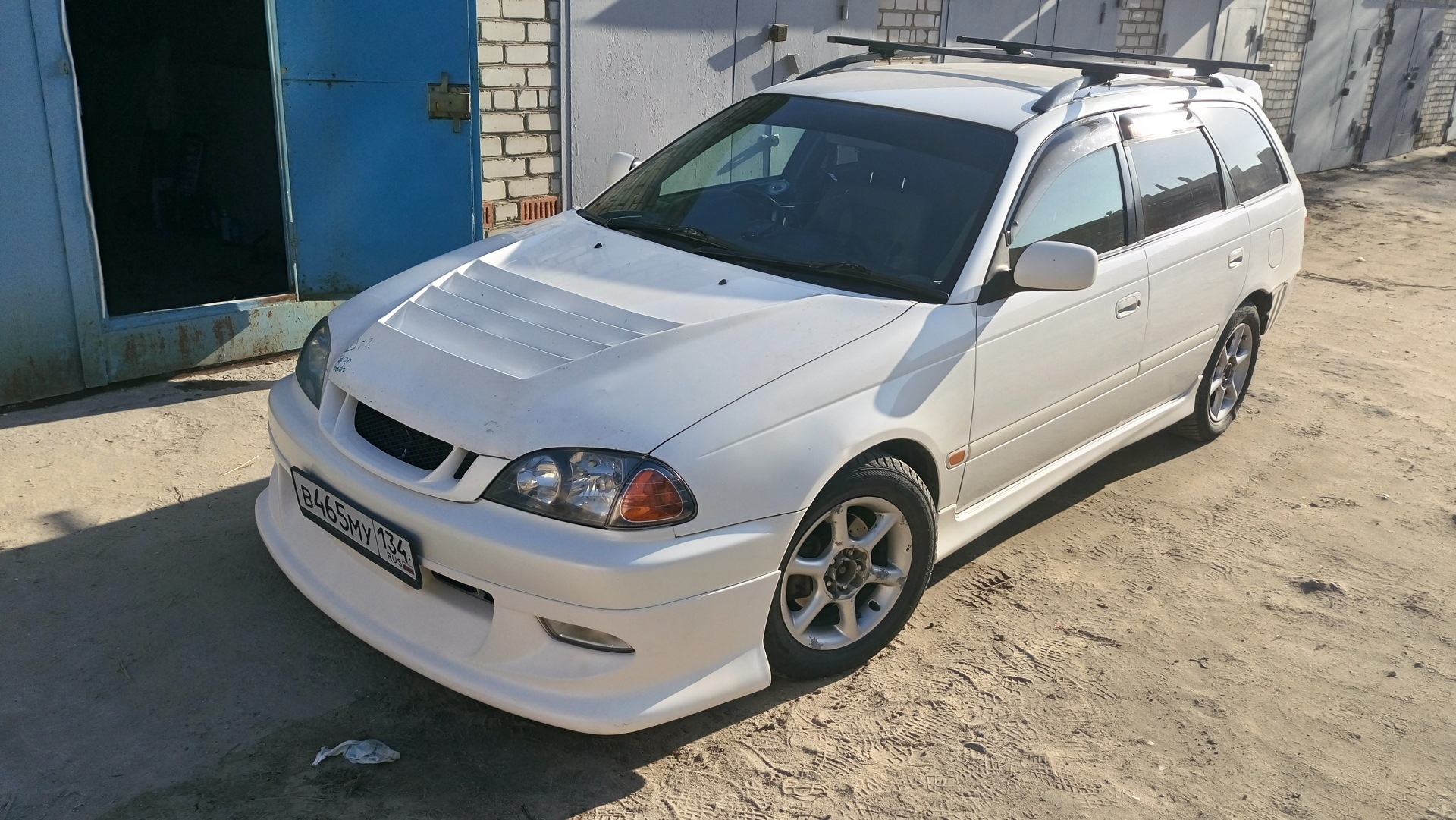 Фото Тойота Калдина 215