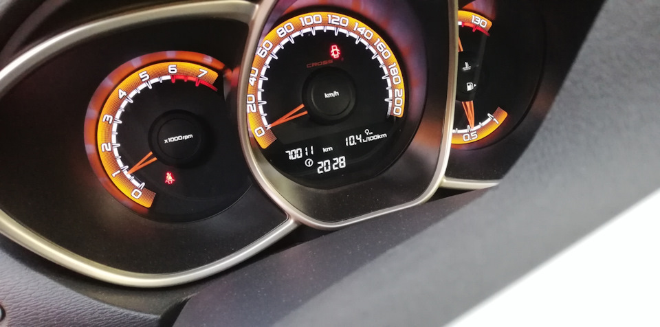 Давление в бензобаке, клапан адсорбера, адсорбер. — Lada Vesta SW Cross ...