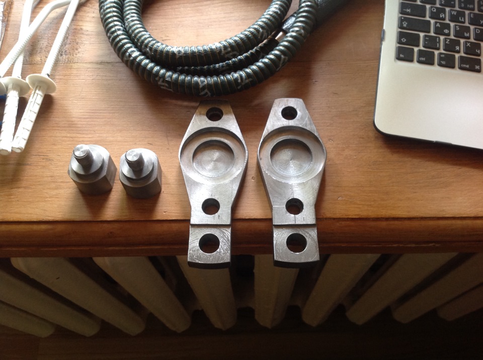 Короткие сошки и цельсо-тормоза — Toyota Altezza, 3 л, 1998 года ...