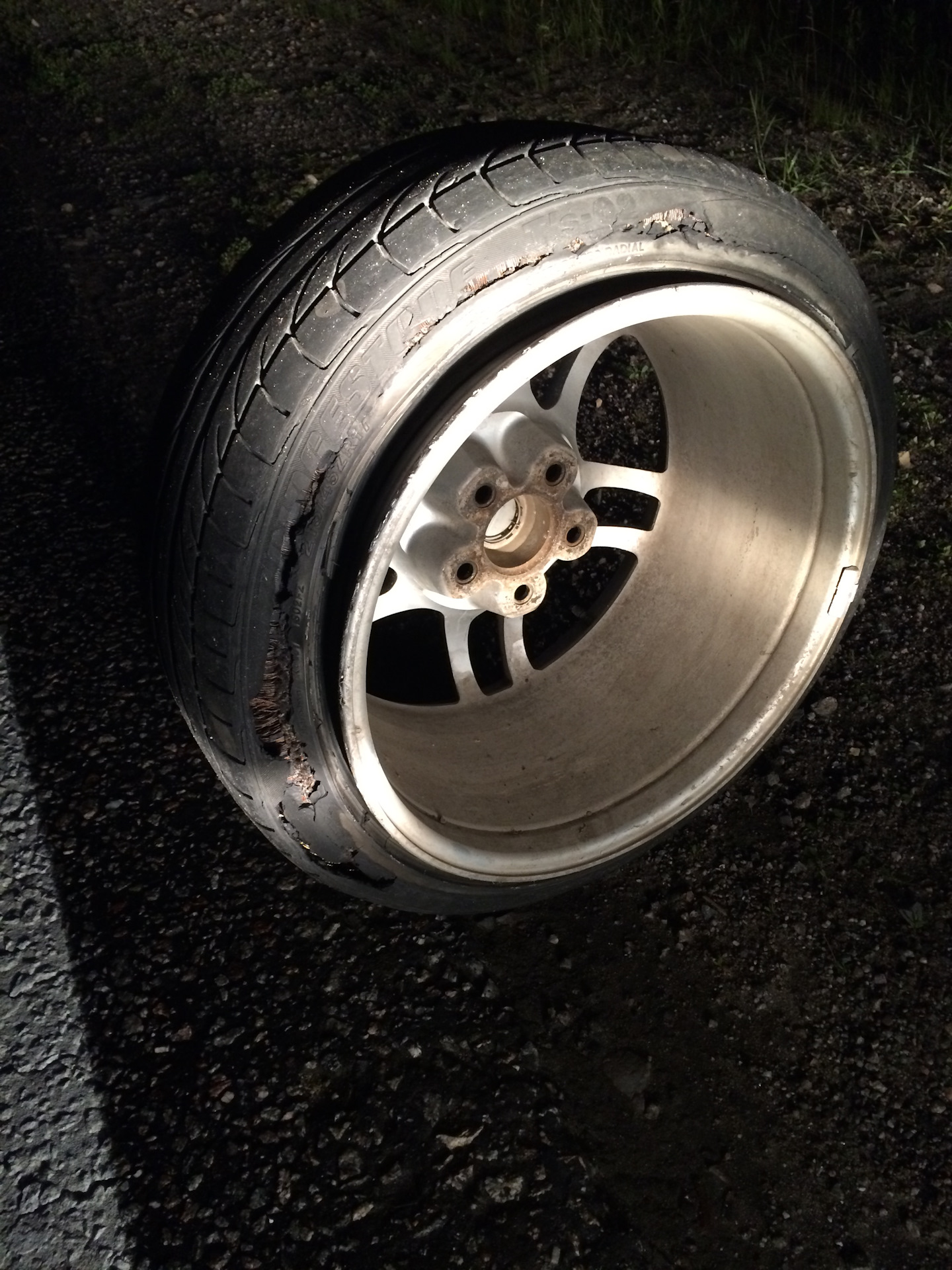 Прошу помощи, спускает колесо — Lexus GS (JZS160), 3 л, 1999 года ...