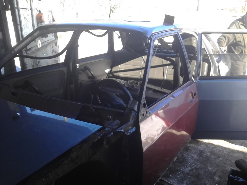 Рихтовка вытяжка и подгон деталей — Lada 21099, 2000 года | кузовной ...