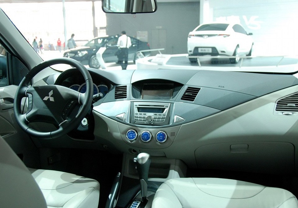 Машинка Зингера — Mitsubishi Pajero (4G), 3 л, 2013 года | другое | DRIVE2