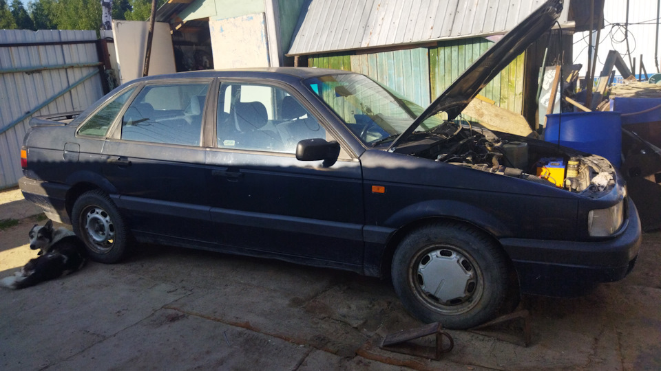 Volkswagen Passat B3 GL 1.8 полный PF...