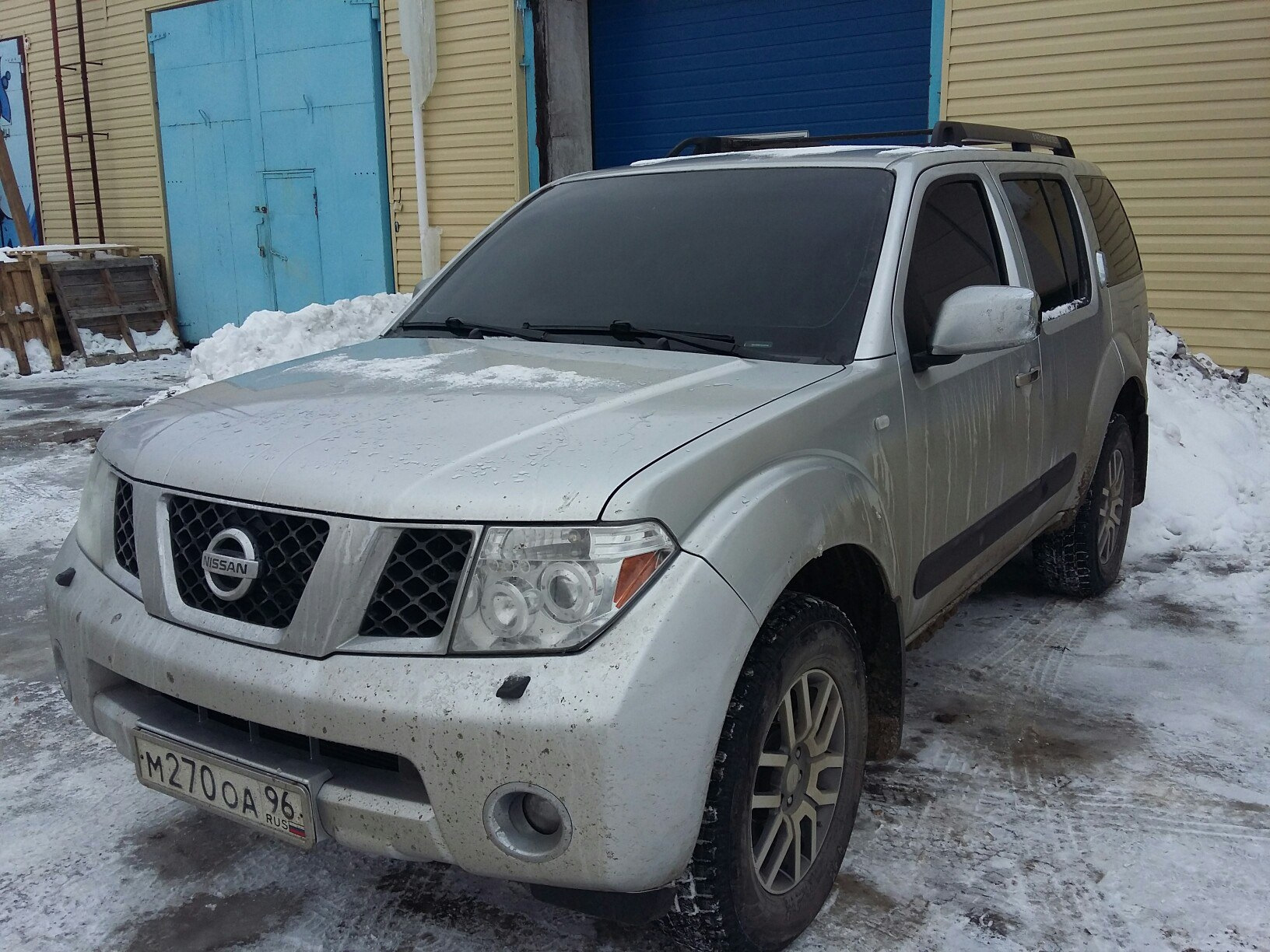 Бункер и не только. — Nissan Pathfinder (3G), 2,5 л, 2006 года | прикол |  DRIVE2