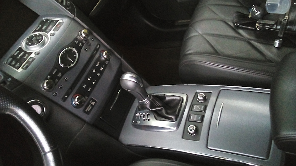Фото в бортжурнале Infiniti FX (2G)