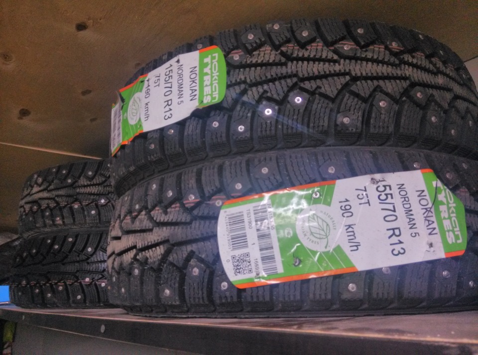 Nokian Nordman 5 155 70 13 Mitsubishi Toppo II 0 7 2011