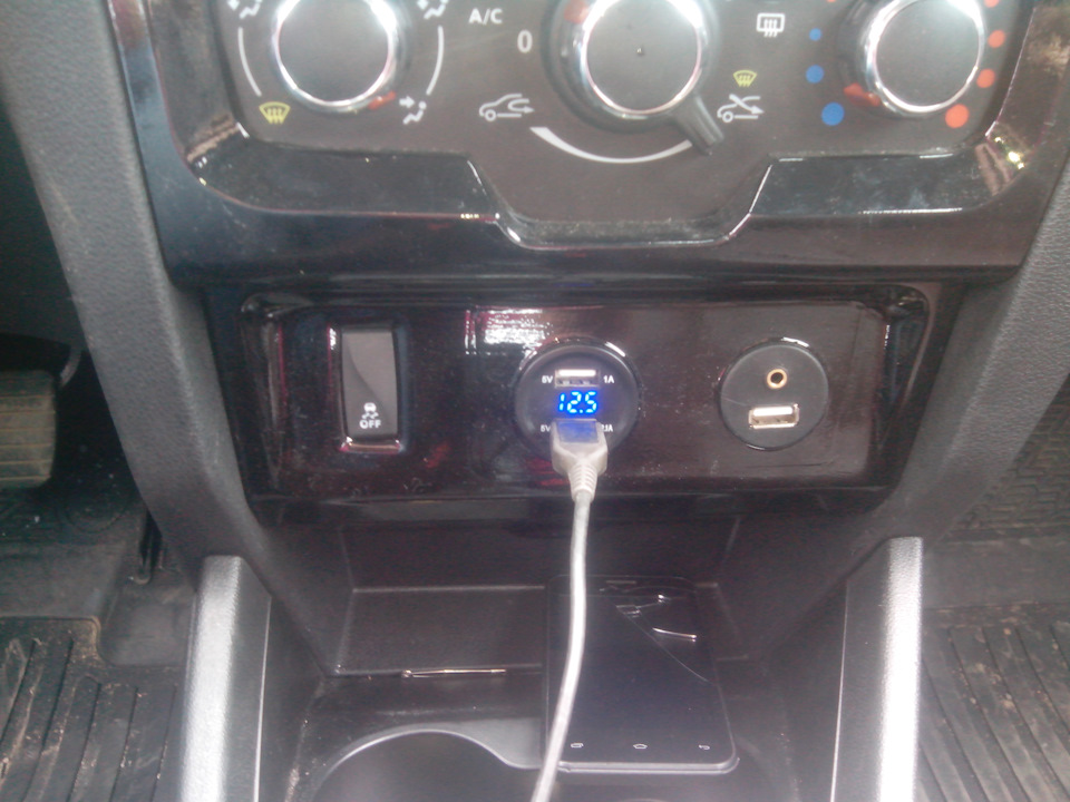 Обтяжка торпеды, чехлы Автопилот экокожа, панель в глянец. — Lada XRAY ...