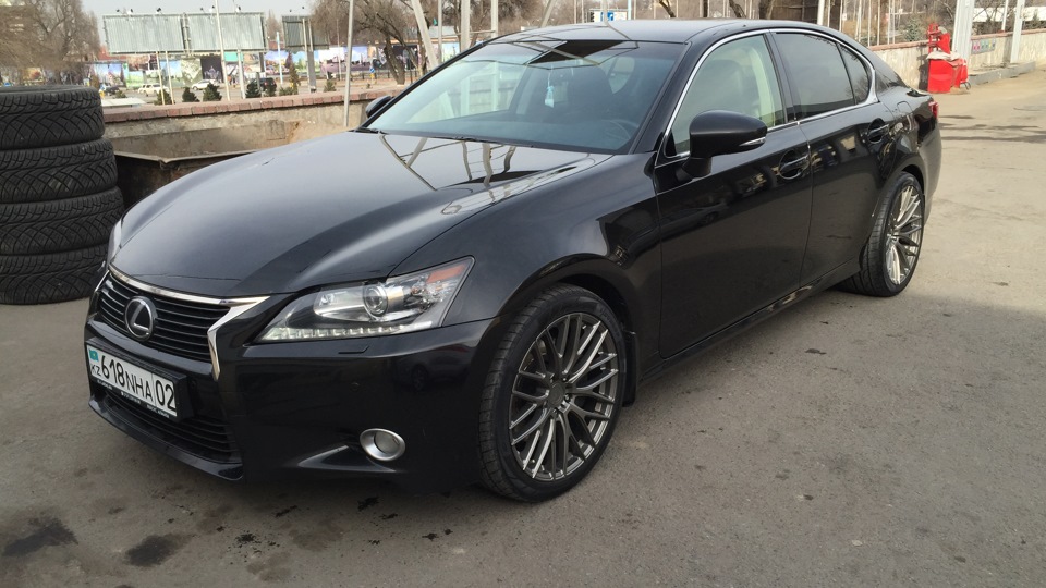 Lexus gs350 fsport r18