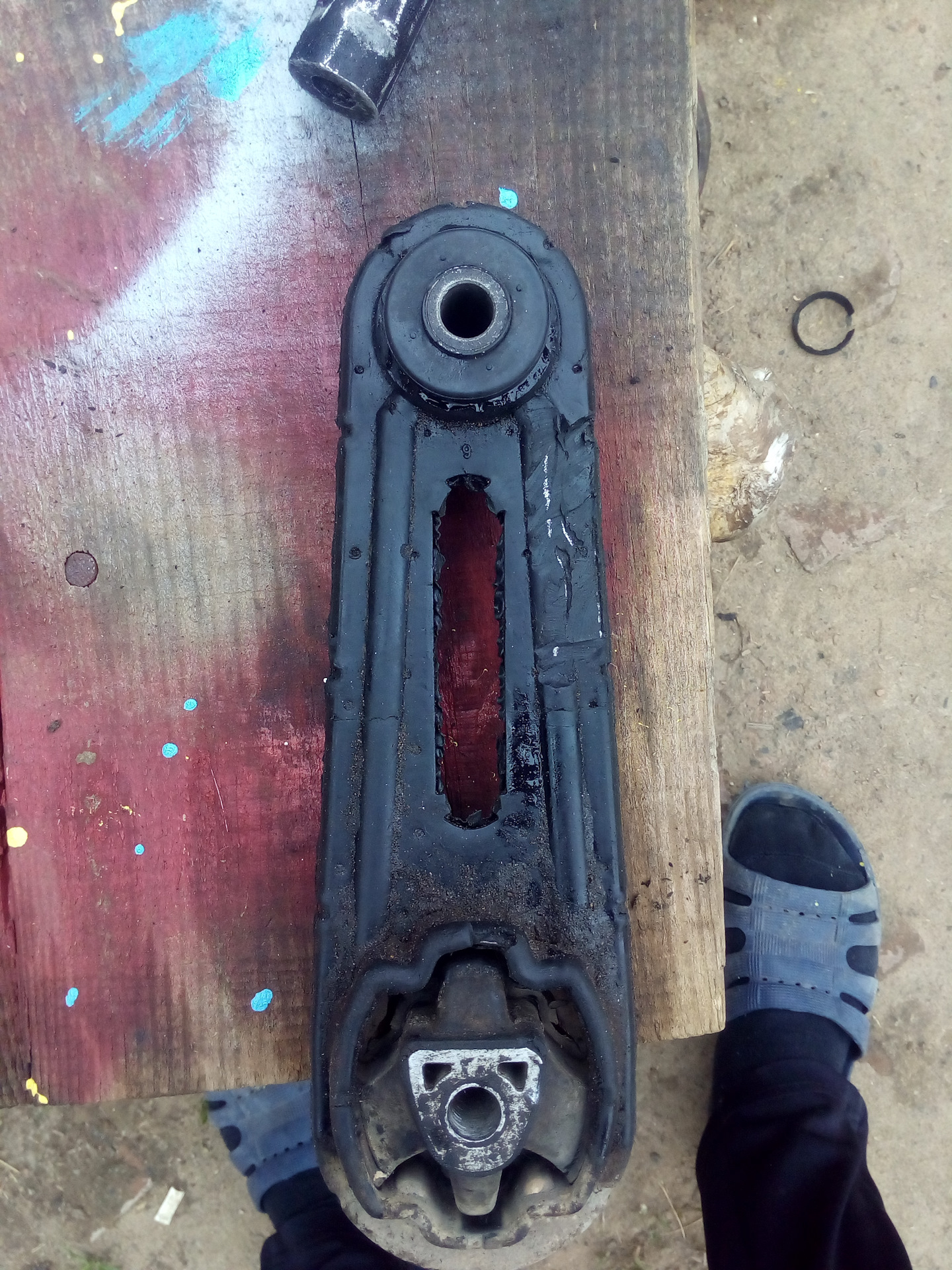 Нижняя опора двигателя рено меган 2. Меган нижняя опора двигателя. Меган нижняя опора двигателя. 6. Нижняя опора двигателя меган 2.