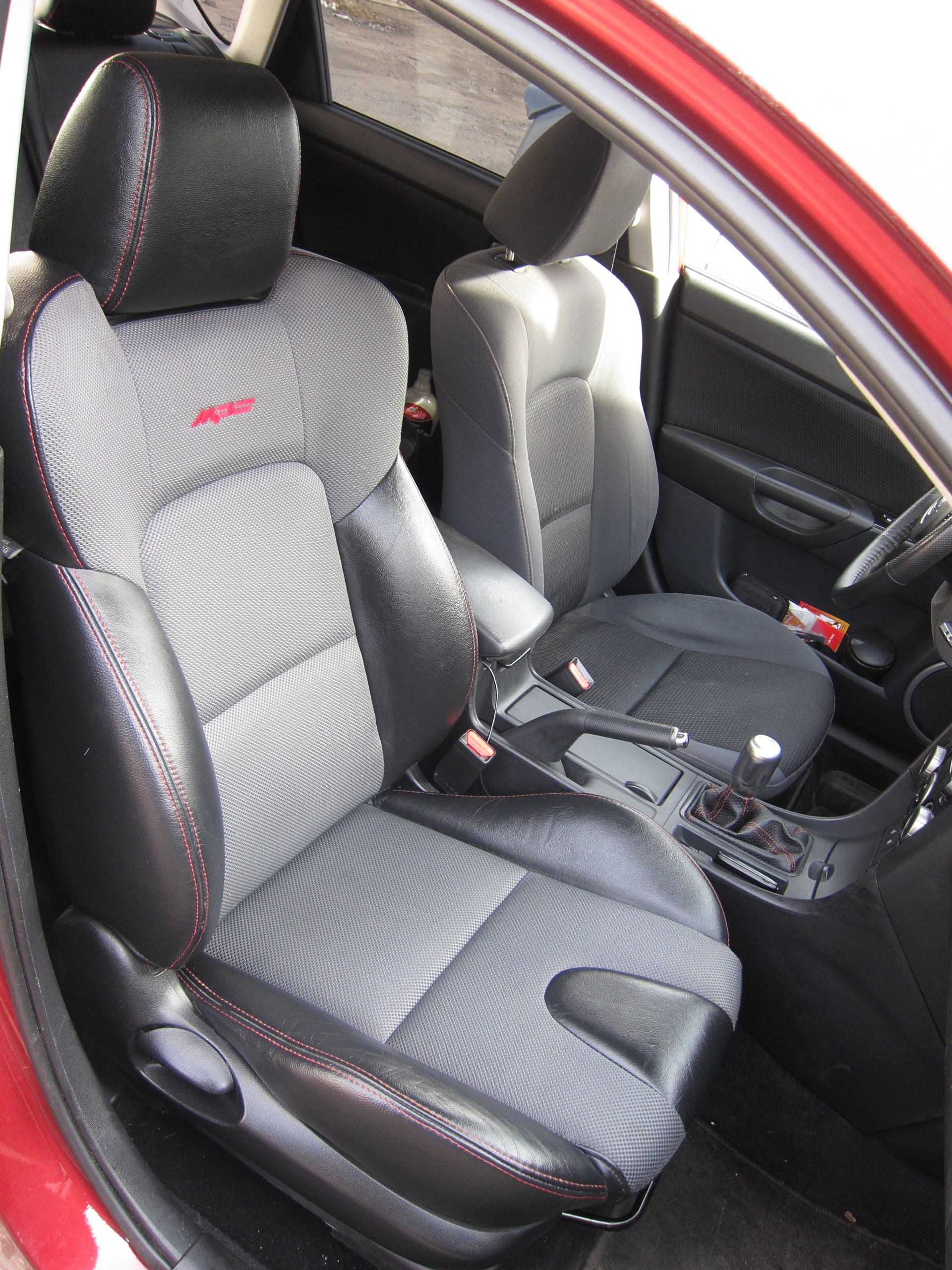 Mazda 3 MPS сиденья передние