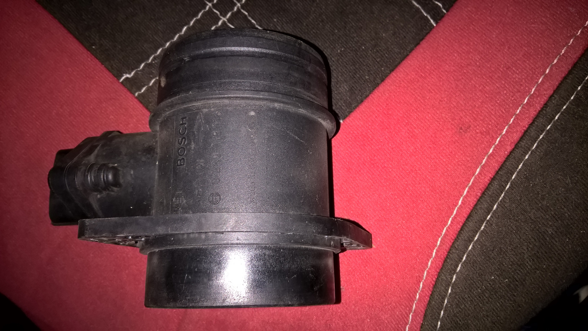 Замена датчика массового расхода воздуха. 21083-1130010-20 ДМРВ BOSCH ...