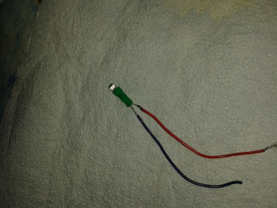 Сгорел передний левый диод подсветки ручки. — Mazda Premacy (1G), 1,8 л ...