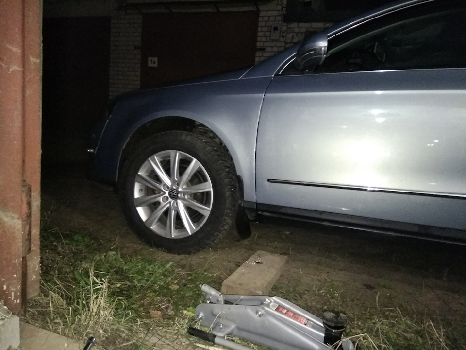 Фото в бортжурнале Volkswagen Passat Variant (B6)