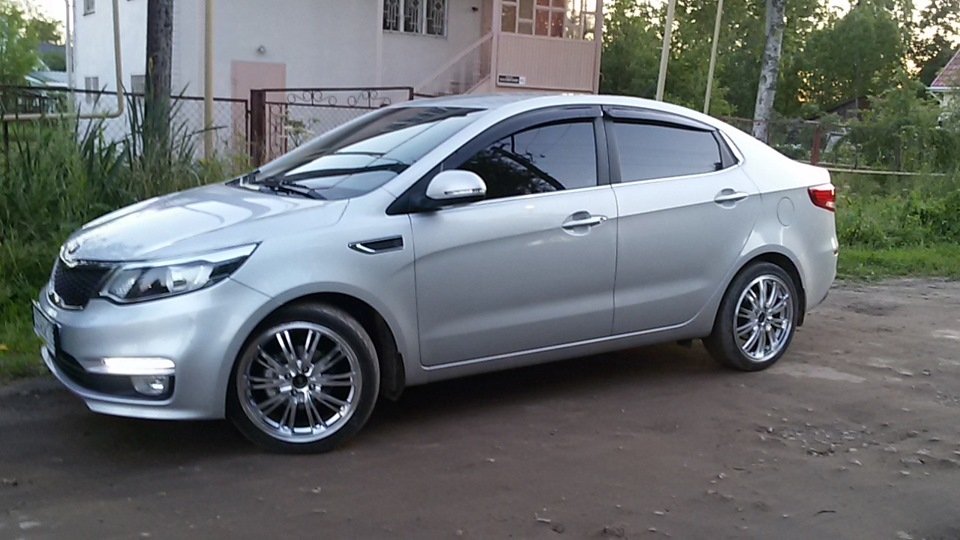 Киа рио размер колес r15. Диски kia rio r15. 205 55 r16 kia rio 3. Размер шин киа рио 3. Kia rio размер шин r15.