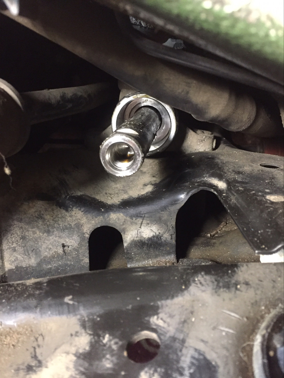 Замена рулевой тяги без снятия подрамника — Skoda Fabia RS Mk2, 1,4 л ...