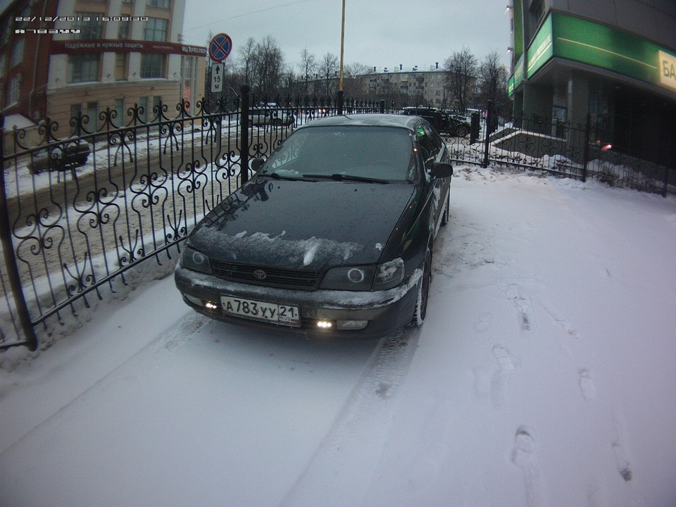 Bi-halogen на машине, ХэндМэйд кожух выпуска, распорка — Toyota Carina ...