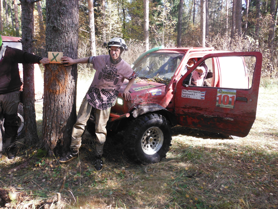 Завхоз держится за Х — Suzuki Jimny (1G)