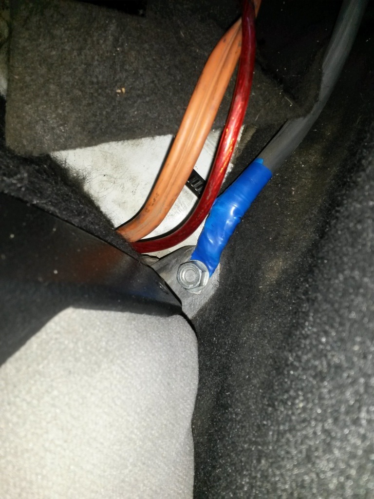 Новый сабик + дополнительная масса! — LADA Приора хэтчбек, 1,6 л., 2010 ...