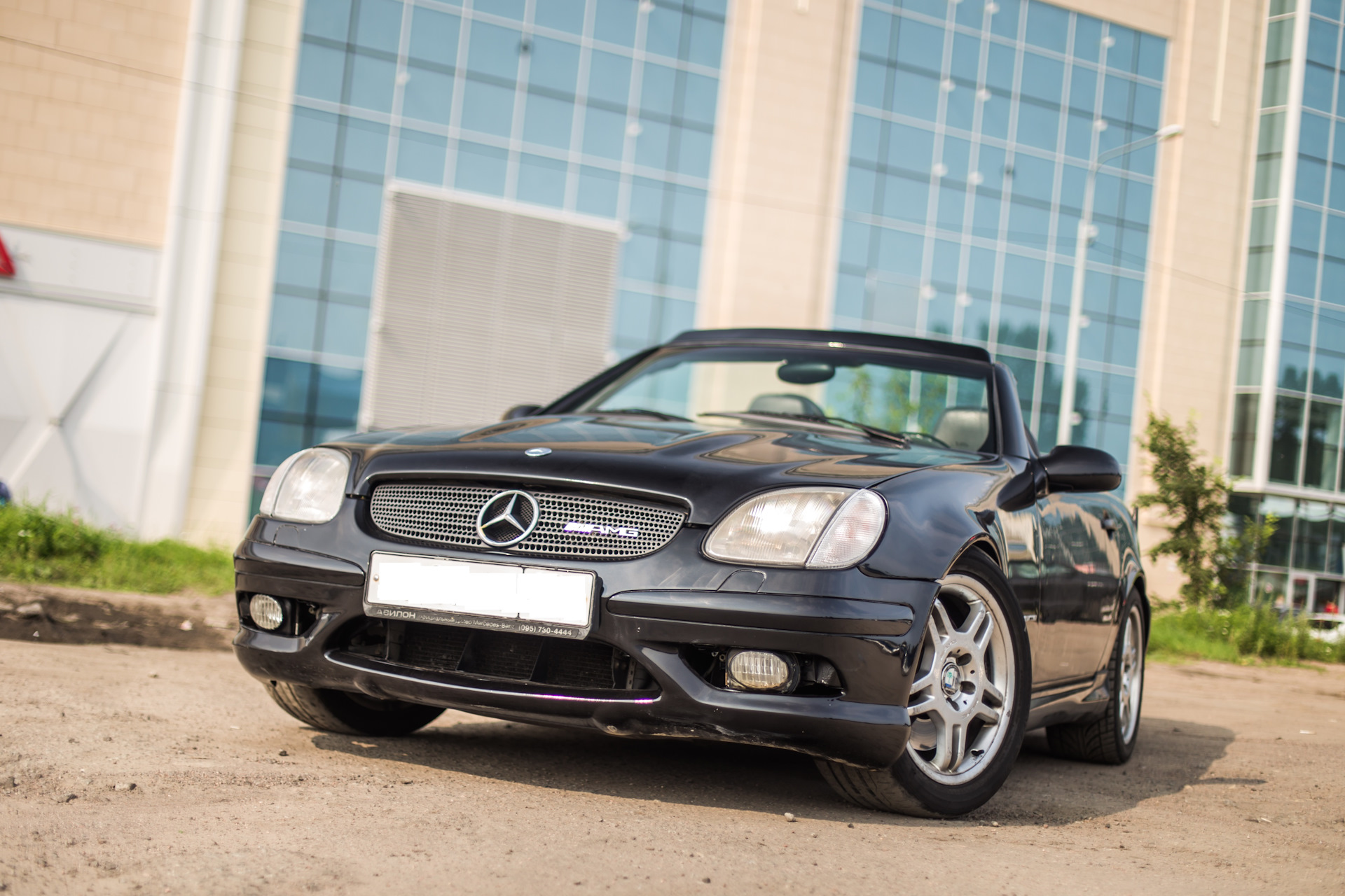 Mercedes Benz SLK сзади