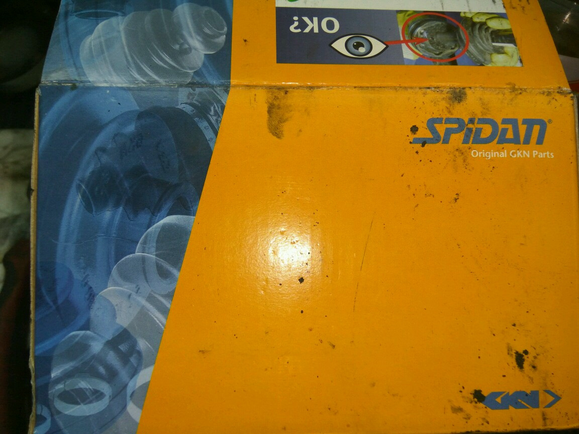 Заміна пильника зовнішнього шруса привідного валу .Замена пыльника ...