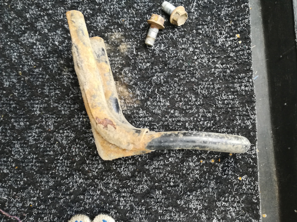 Буксировочная петля — Suzuki Grand Vitara (2G), 2,4 л, 2008 года ...