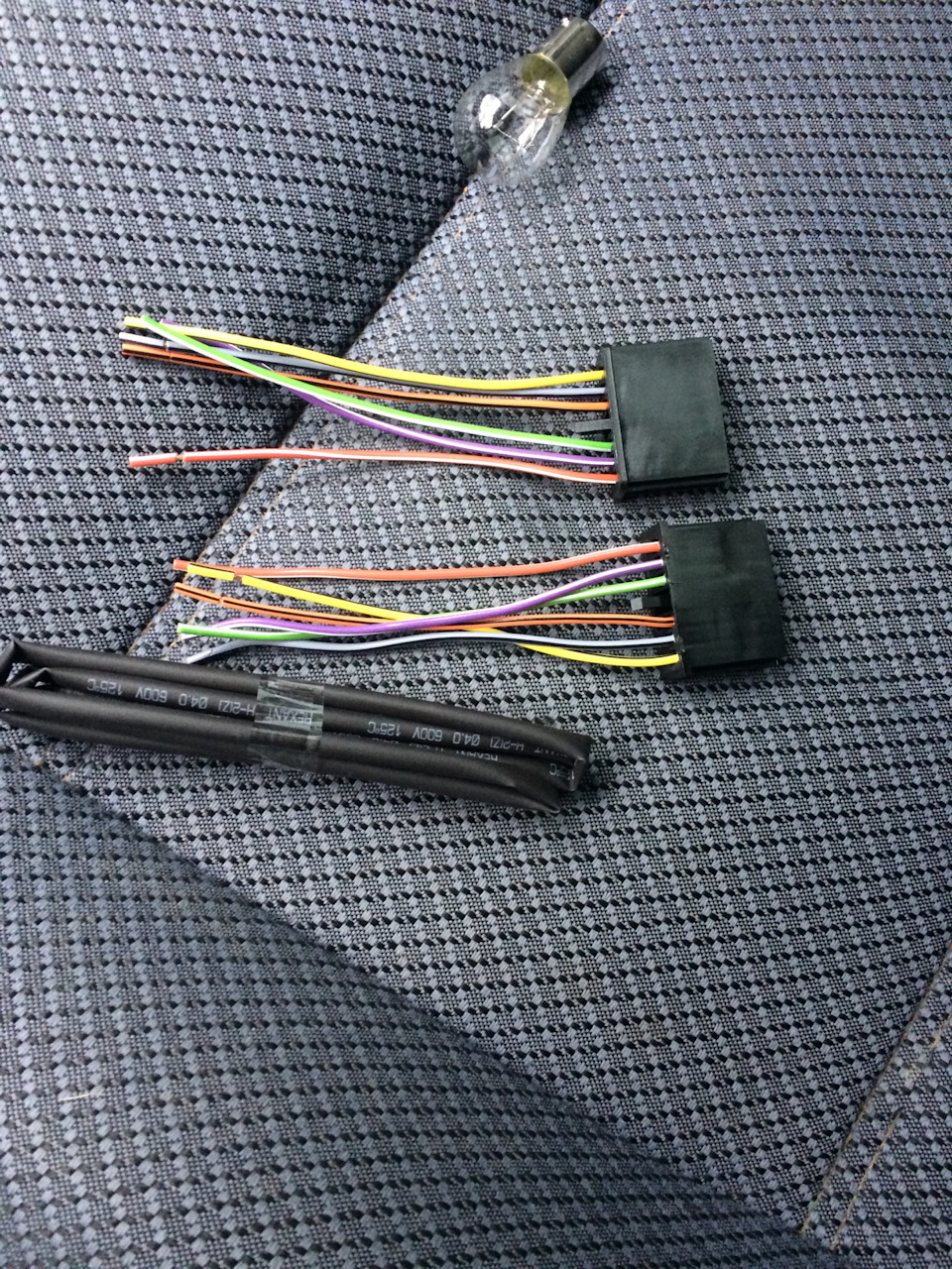 Замена плат задних фонарей ч.2 — LADA 2113, 1,6 л., 2007 года | своими ...