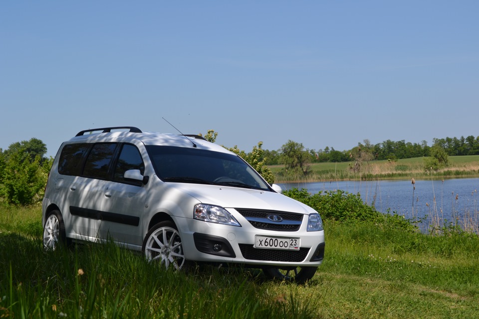 Ларгус бу. Lada Largus Facelift. Новая Лада Ларгус 2021 года. СНТ машина Лада Ларгус. Пособие по доработке авто Лада Ларгус.