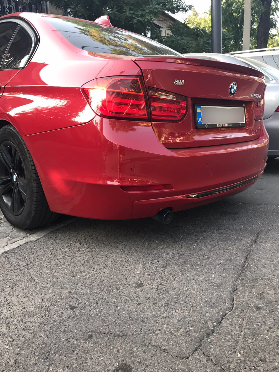 Спойлер M-Performance, спортивные педали и долой вмятину :) — BMW 3 series  (F30), 2 л, 2013 года | кузовной ремонт | DRIVE2