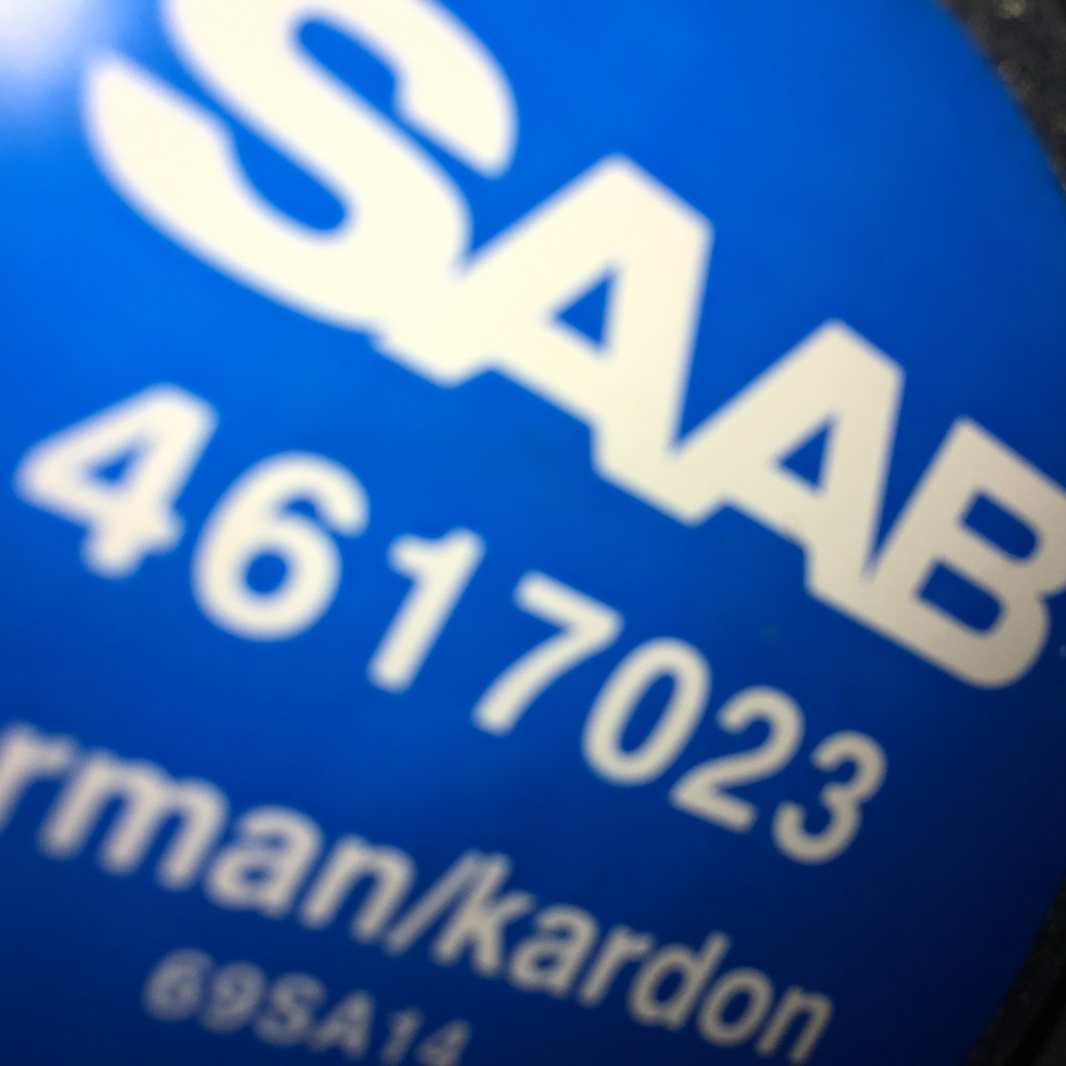 Ищу динамик в заднюю полку — Saab 9-5, 2,3 л, 2003 года | автозвук | DRIVE2