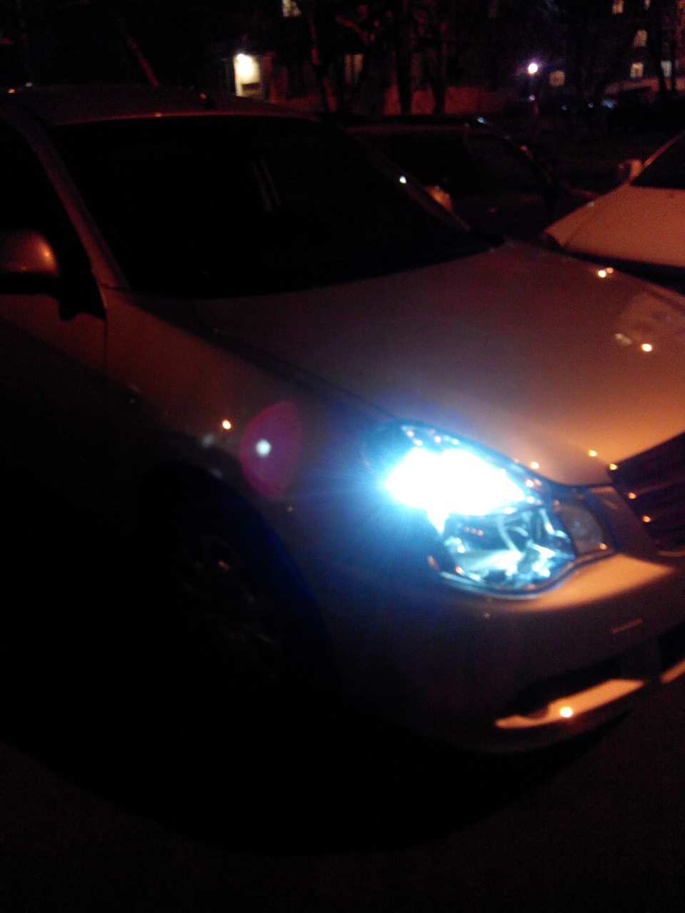 Светодиодные линзованные лампы в габариты — Nissan Almera V (G11/15 ...