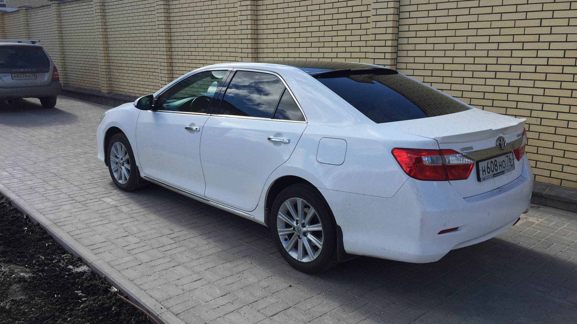 Toyota Camry (XV50) 2.5 бензиновый 2013 | Белая, 2.5л, 181л.с на DRIVE2