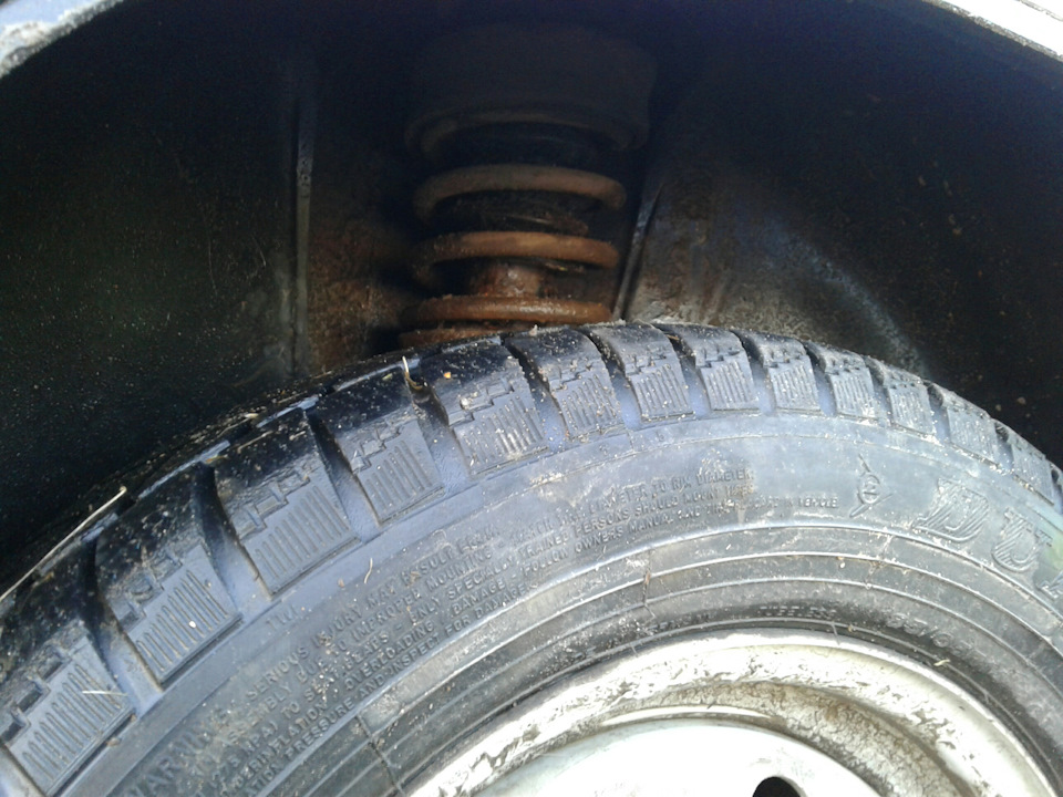 Межвитковые проставки на задние пружины — Lada 2115, 1,6 л, 2007 года ...